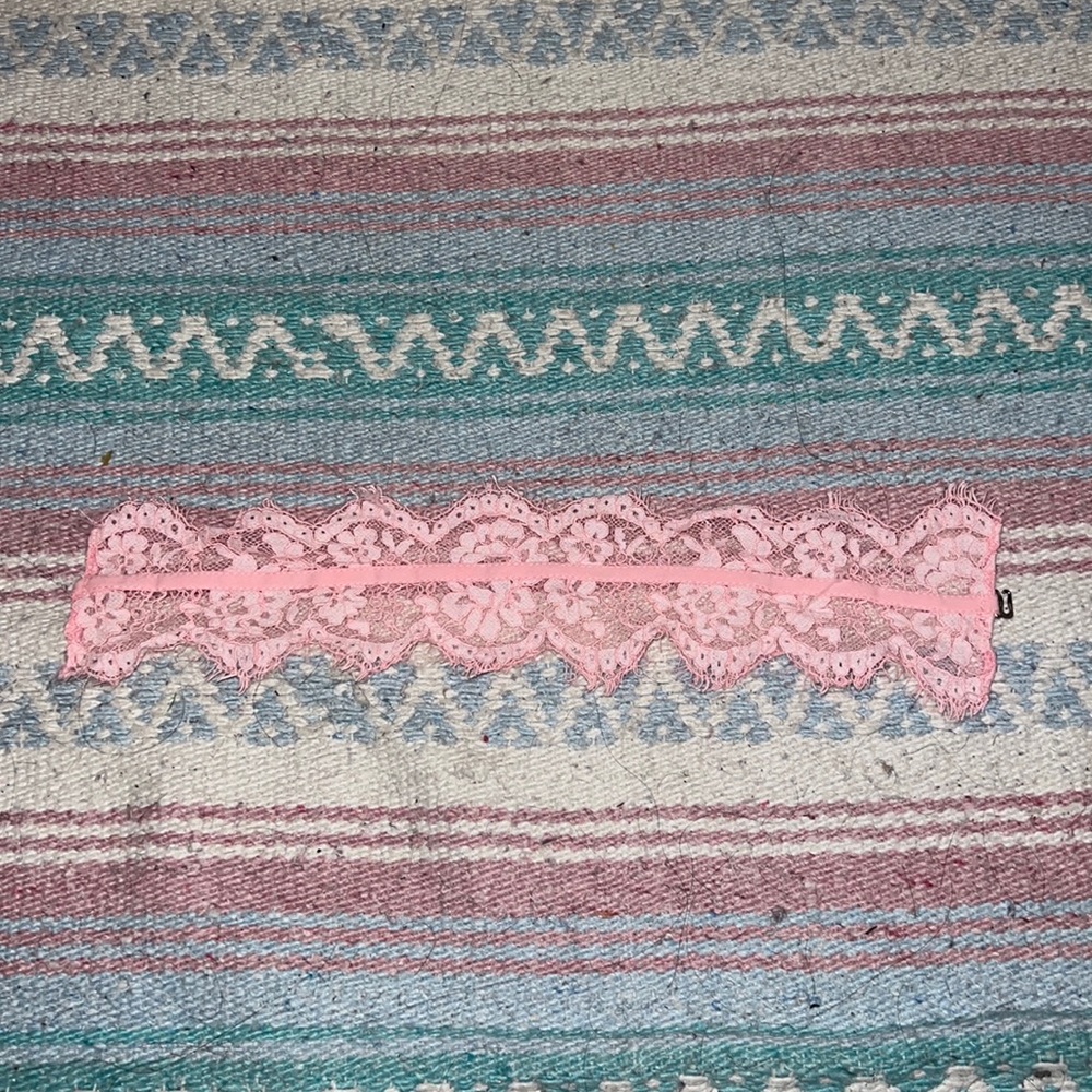 Light pink lace leg garter